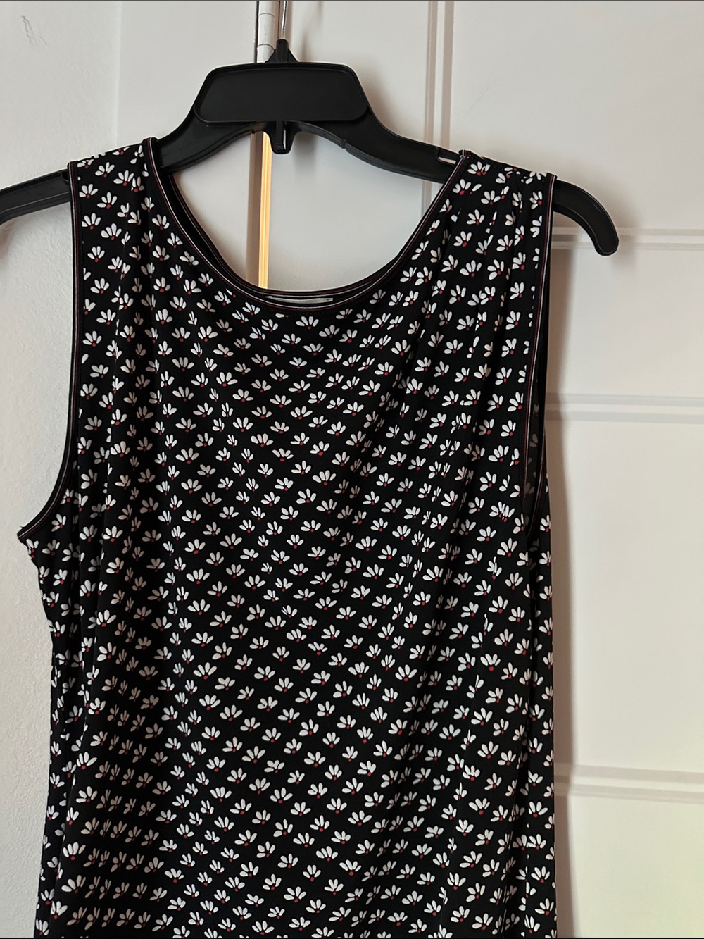 Max Studio Black and White Sleeveless Midi Dress - Picture 2 of 4